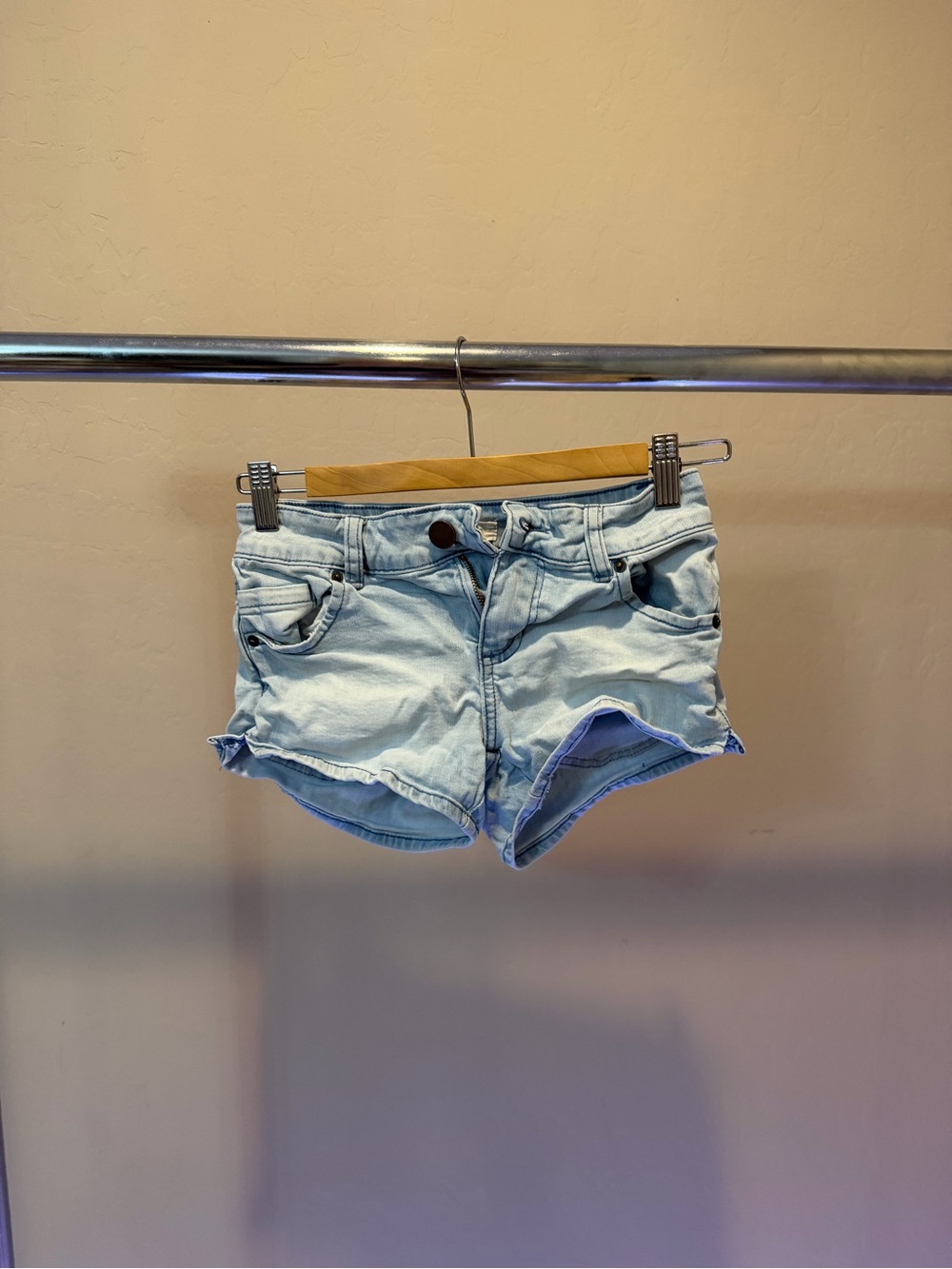O'Neill Light Wash Denim Low-Rise Cutoff Shorts (Size 24)